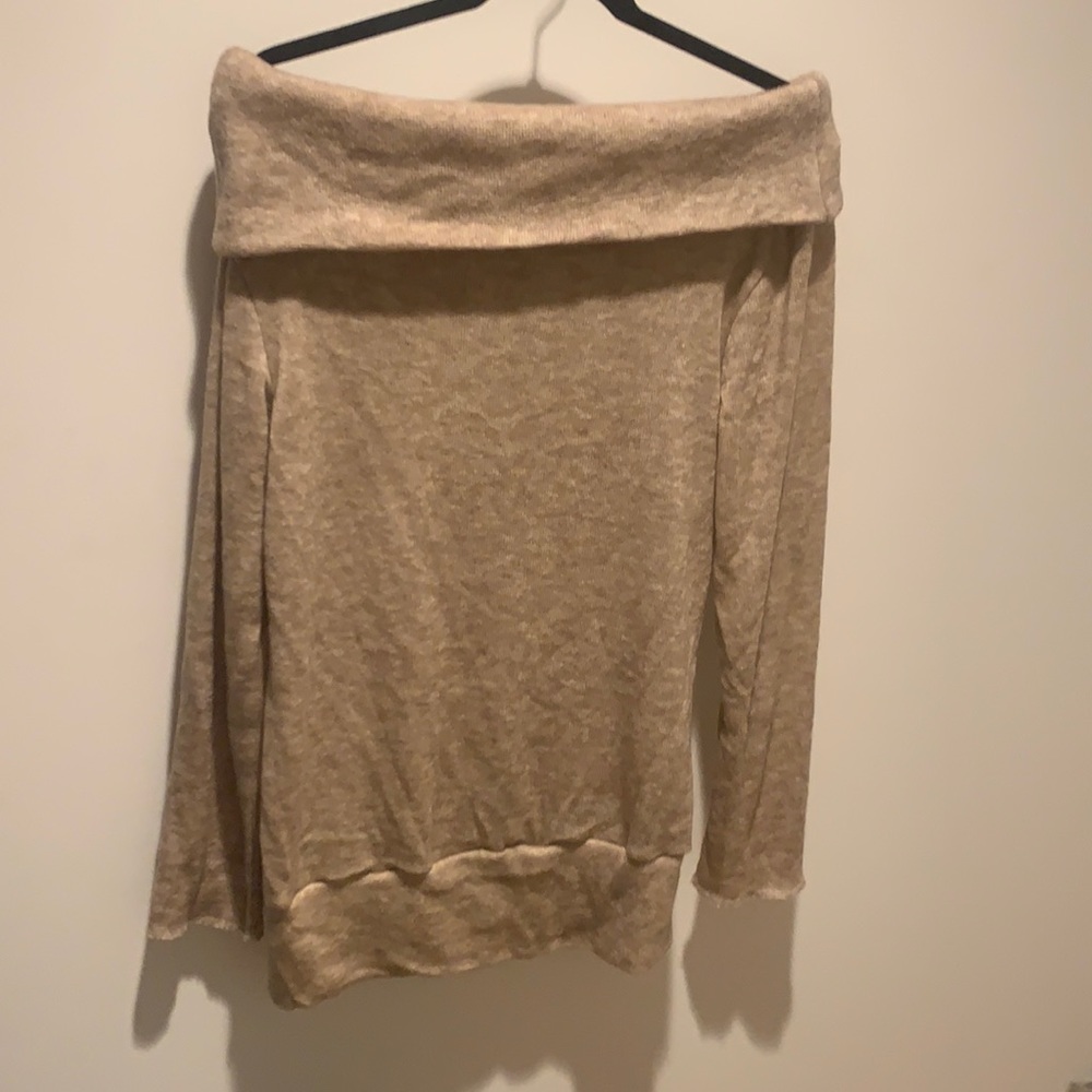 Versatile light sweater!